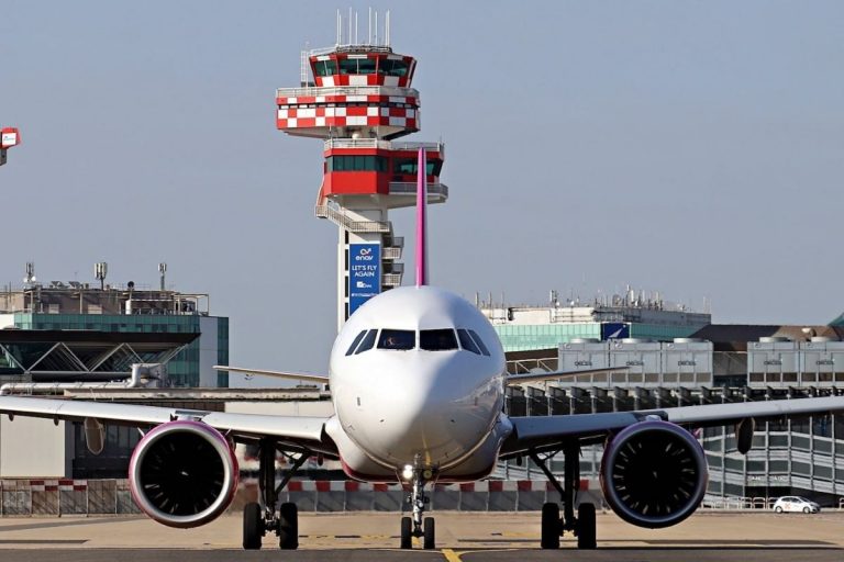 Omicron 8milioni prenotazioni cancellate