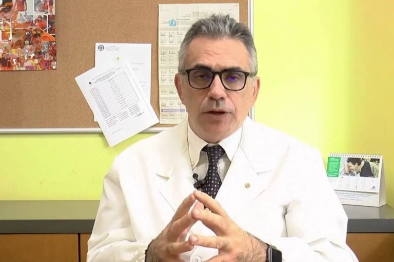 Pregliasco nuovi sintomi per Omicron