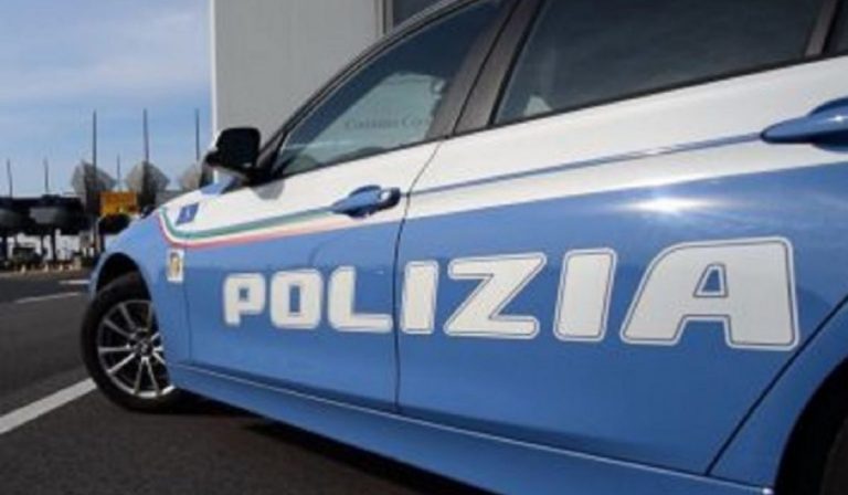 Torino furto borsa anziana