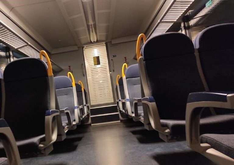 Due casi di violenza sessuale su un convoglio Trenord