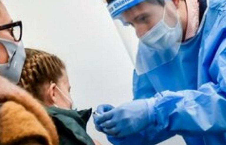 Allo Spallanzani di Roma sono stati vaccinati i primi 5 bambini