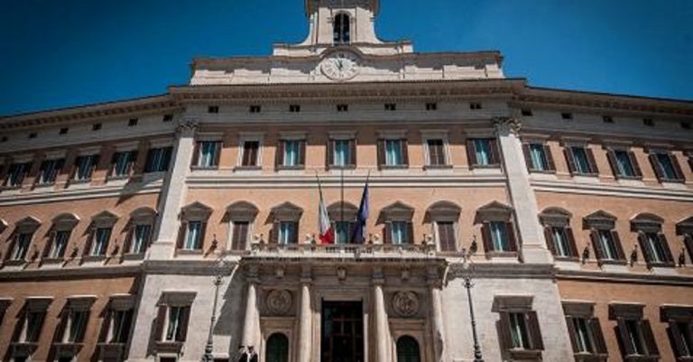 - See more at: http://www.rainews.it/dl/rainews/articoli/accesso-camere-ricorso-bocciato-per-paragon