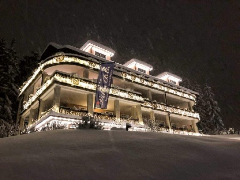hotel cortina