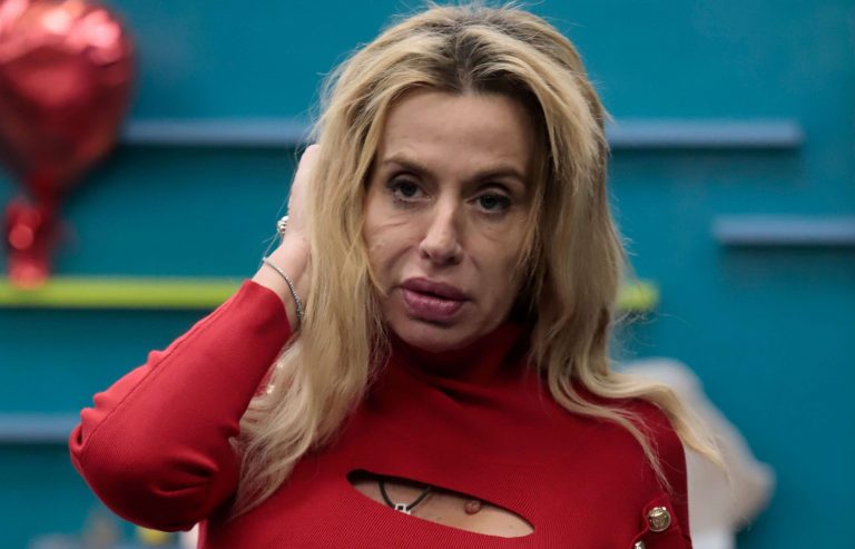 Valeria Marini abbandona il GFVIP