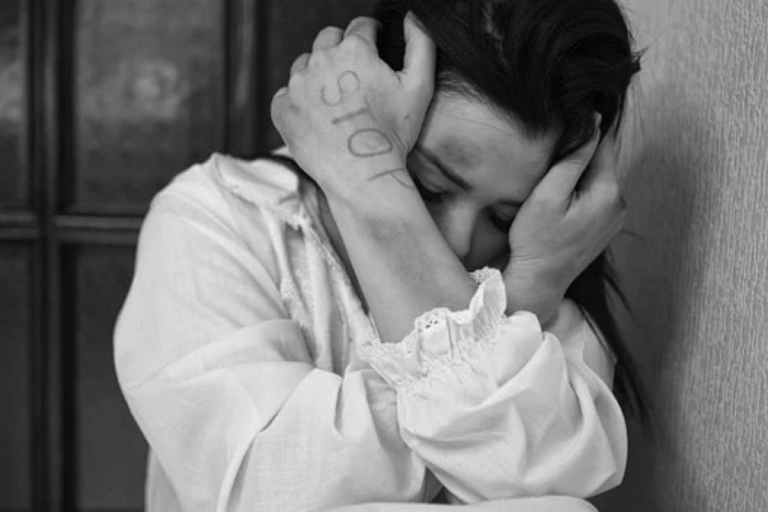 varese violenza ragazze