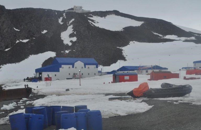 La base Frei sull'isola di King George
