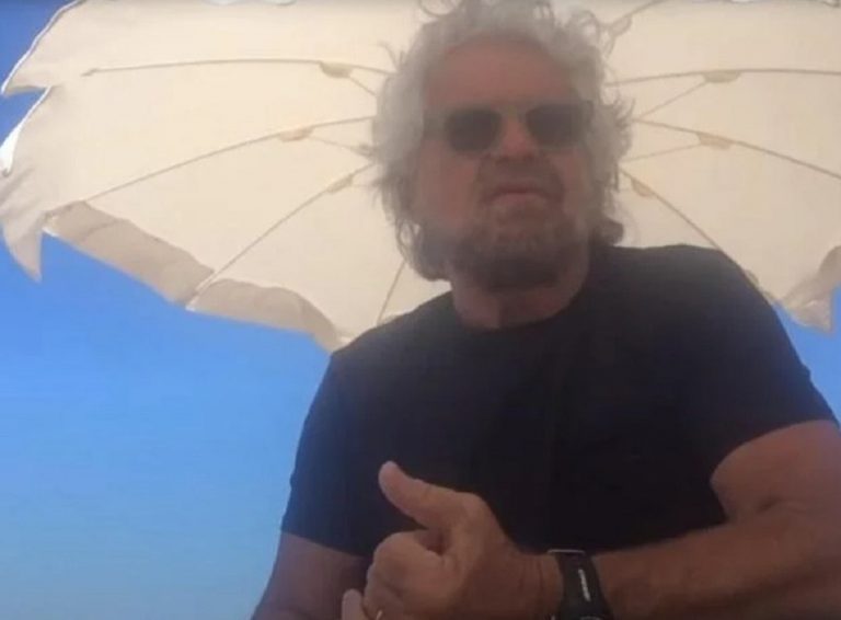 Beppe Grillo avrebbe aggredito Francesco Selvi