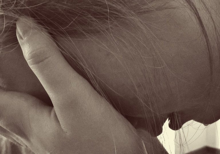 Commercialista suicida, parla il marito