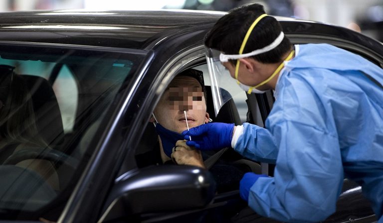 Variante Omicron, Istituto Altamedica afferma che 9 positivi su 10 sono asintomatici