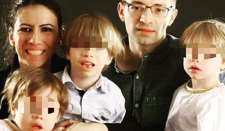 Famiglia tre figli autistici