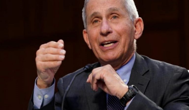 Anthony Fauci: Dottorato dalla Sapienza di Roma per la lotta al Covid e all'Aids