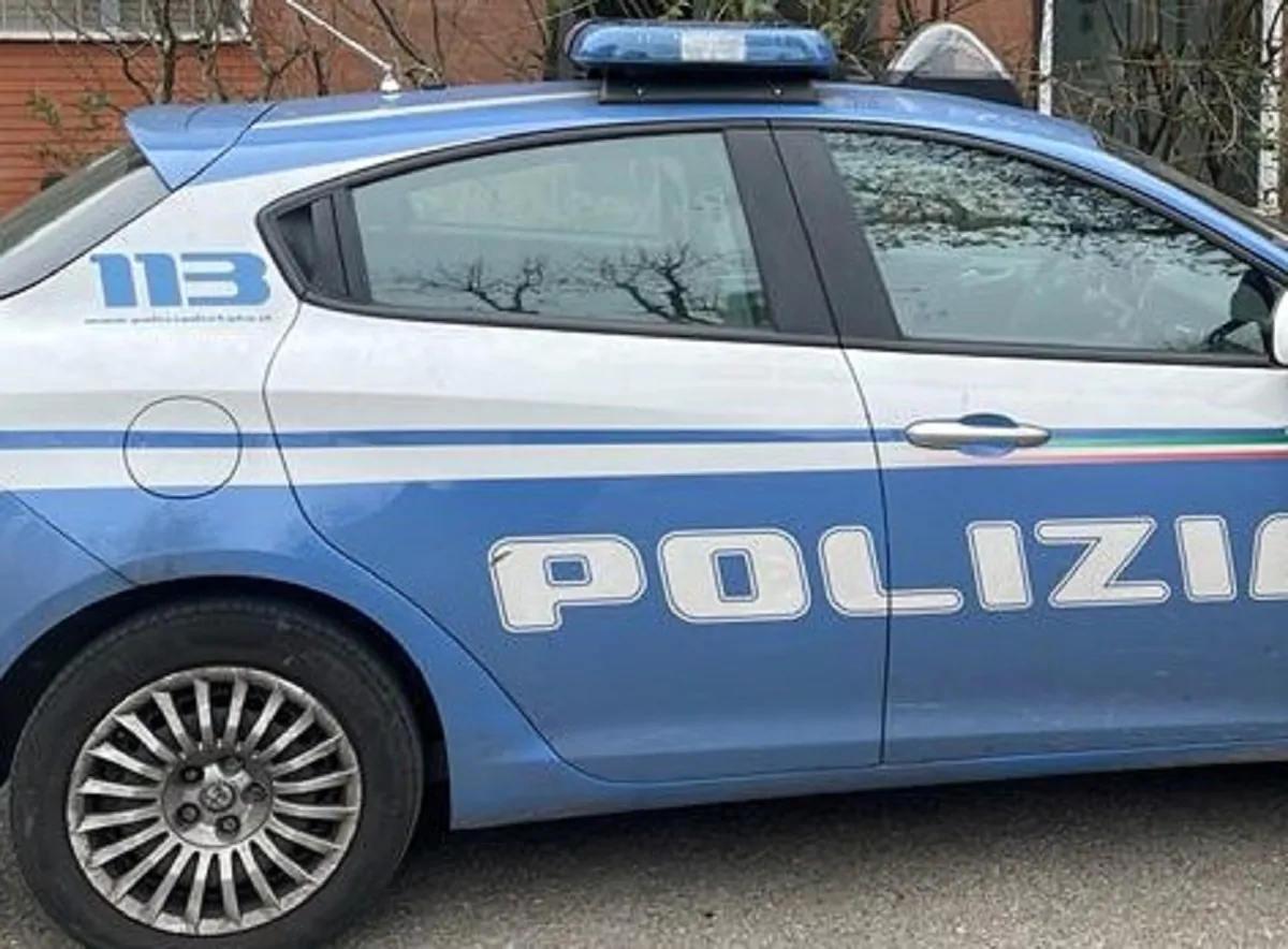 La Polizia di Roma ha fermato un rapinatore di tassisti armato di roncola