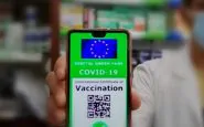 Prende piede il trucco-reato di fingersi positivi per ottenere il green pass