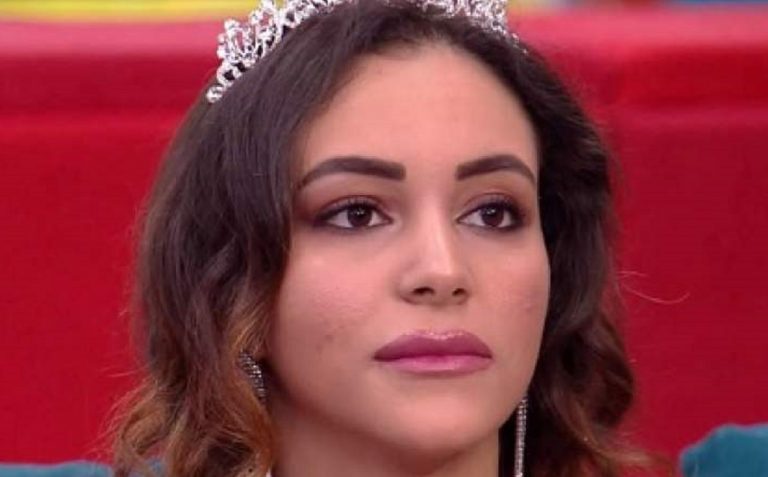 GF Vip, Jessica Selassie e i suoi capelli in fiamme: cosa è accaduto