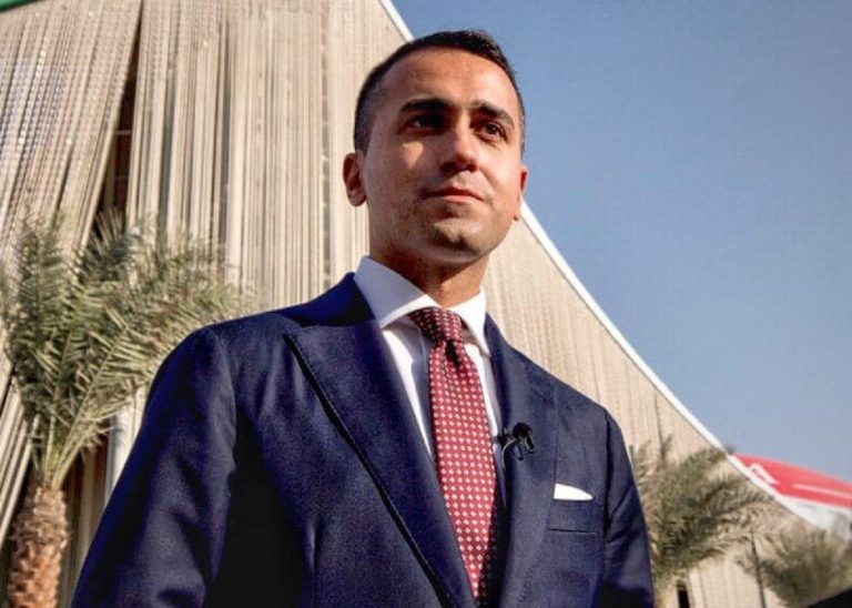 Luigi Di Maio nella foto postata su Facebook il 31 dicembre