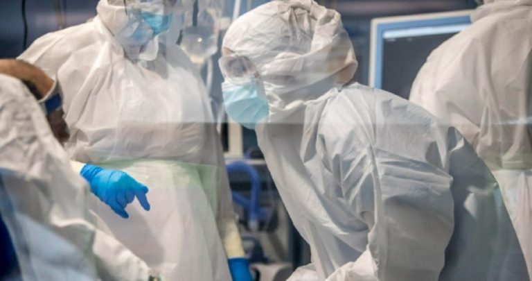 Medici al lavoro