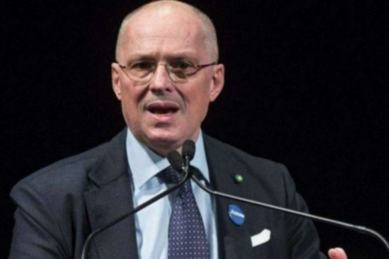 ricciardi polemico covid