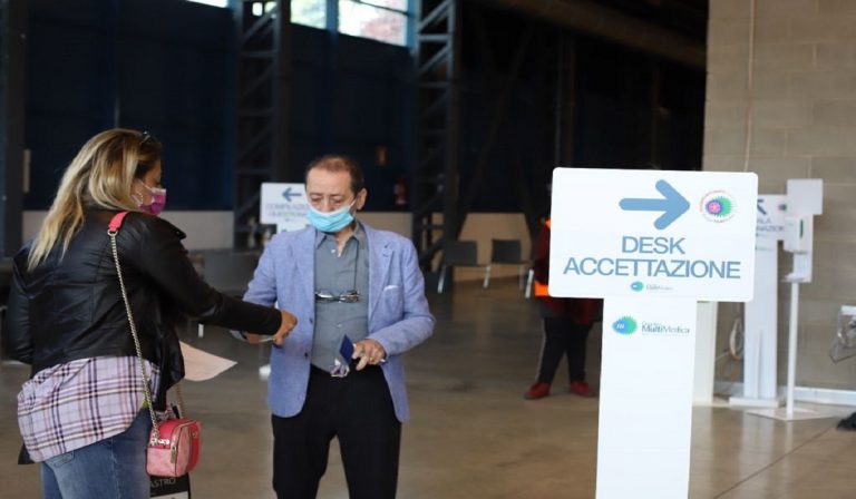 Covid, hub vaccinale a Sesto San Giovanni aperto anche in notturna