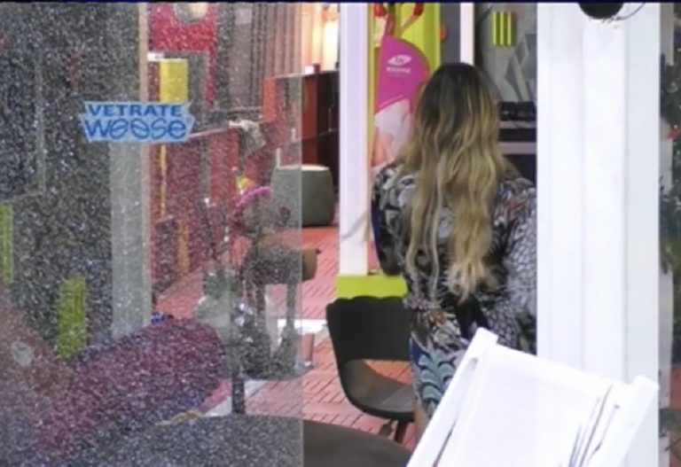 GF Vip, Soleil si schianta contro una vetrata: ecco cosa è accaduto