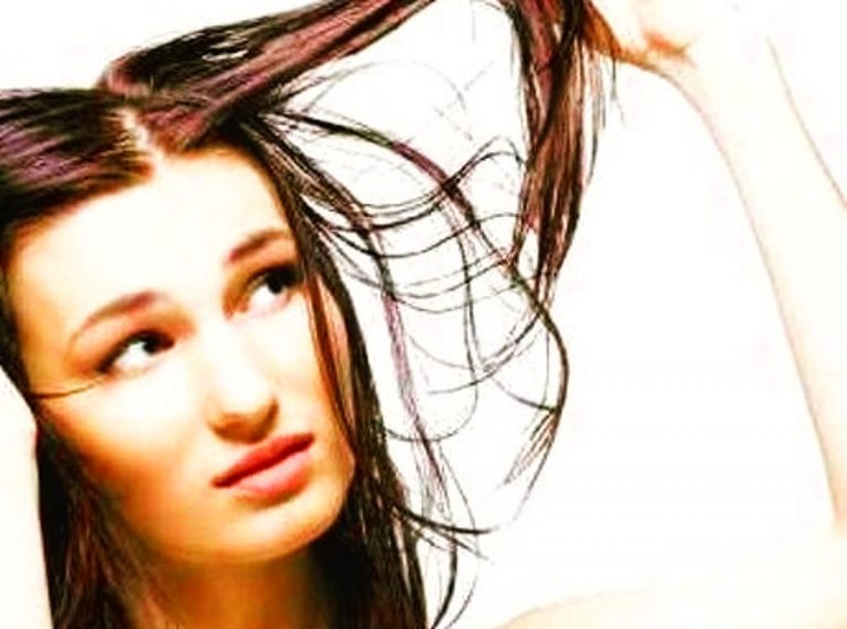 capelli grassi