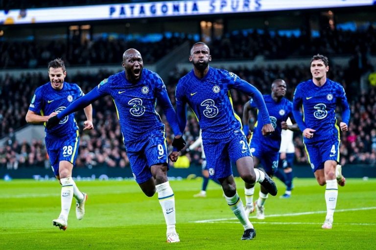 chelsea coro omofobo