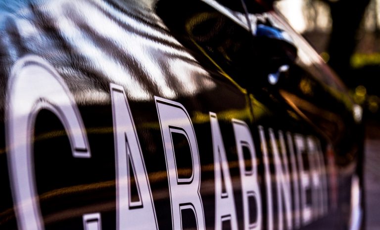 Sul luogo della tragedia i Carabinieri per i rilievi