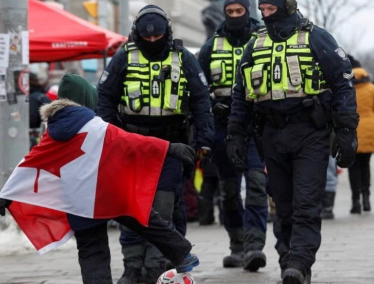 I manifestanti del Freedom Convoy la spuntano in Ontario