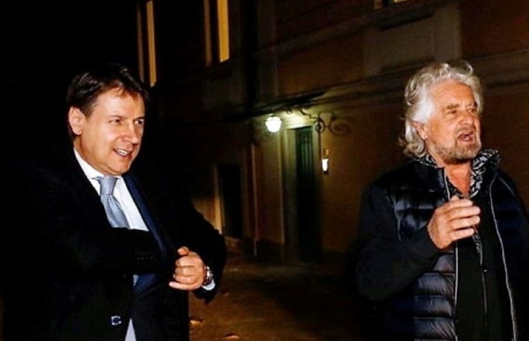 Beppe Grillo con Giuseppe Conte