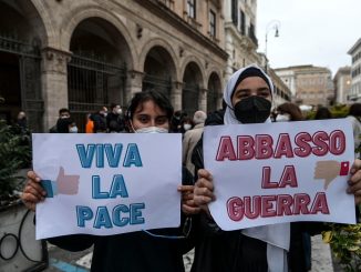In tutta Italia si manifesta da giorni per la pace e per l'Ucraina