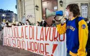 Torino, studenti in piazza per protestare: “Non vogliamo morire di lavoro”