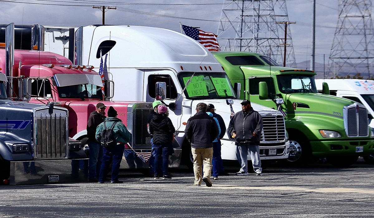 Washington, proseguono le proteste dei camionisti: in stand by la Guardia Nazionale