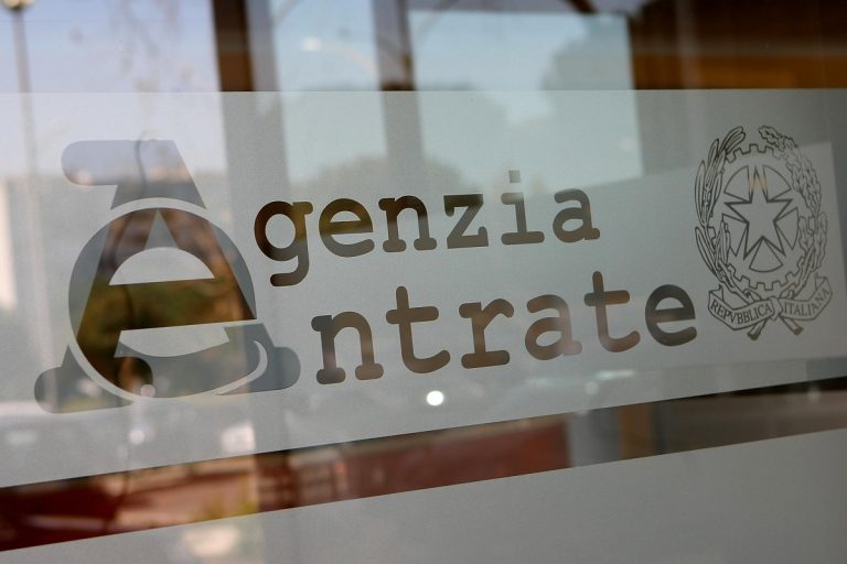 Controllo Agenzia delle Entrate obbligo vaccinale over 50