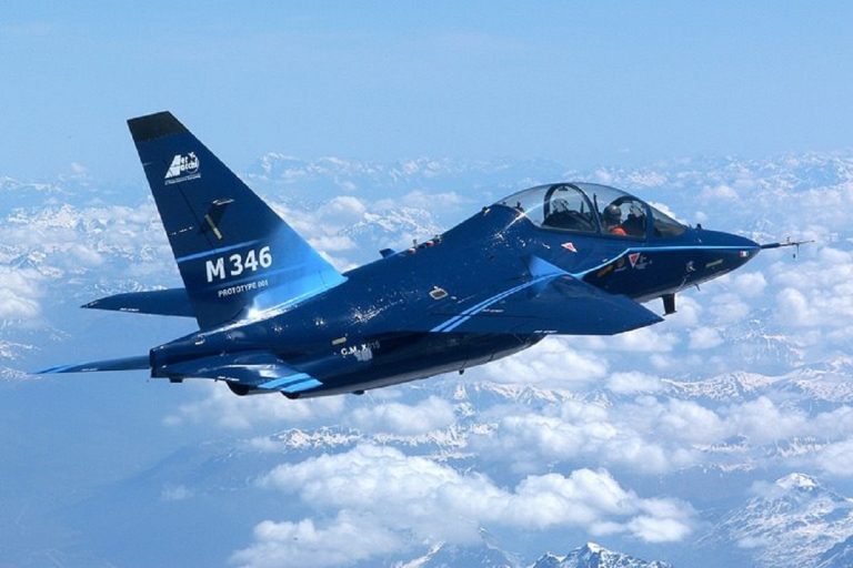 Un Aermacchi 346 simile a quello precipitato