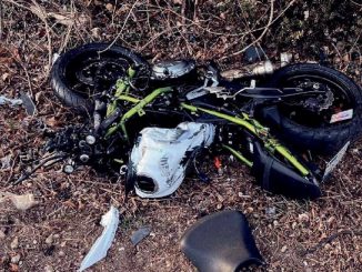 La moto distrutta di Antonio Fazzino