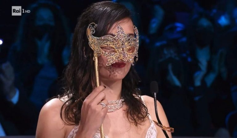 Balivo maschera d'oro