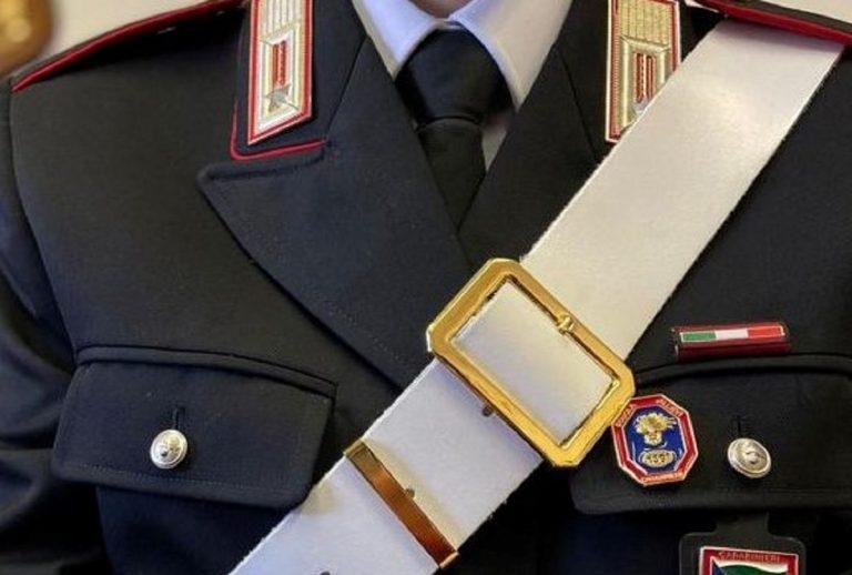 I Carabinieri denunciano un uomo per atti osceni