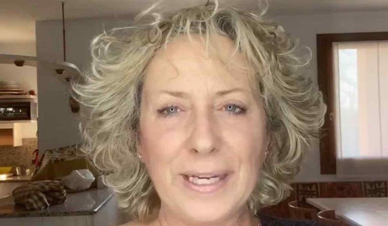 Carolyn Smith