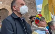 Enrico Letta in piazza per l'Ucraina