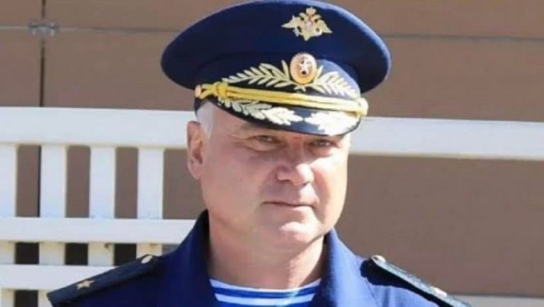 Il generale Andrei Sukhovetsky, uno de primi ad essere uccisi