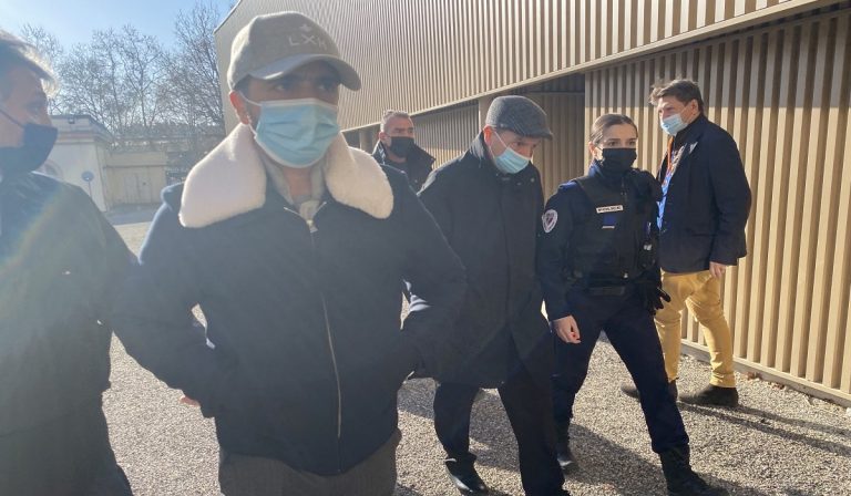 Dentista sotto processo, mutilava pazienti sani