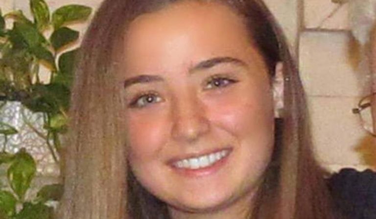 Morto padre Camilla Canepa