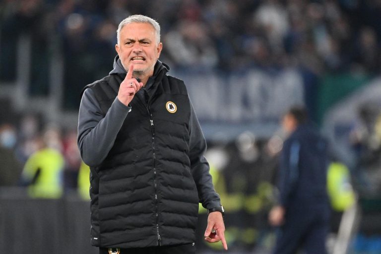 Mourinho curva