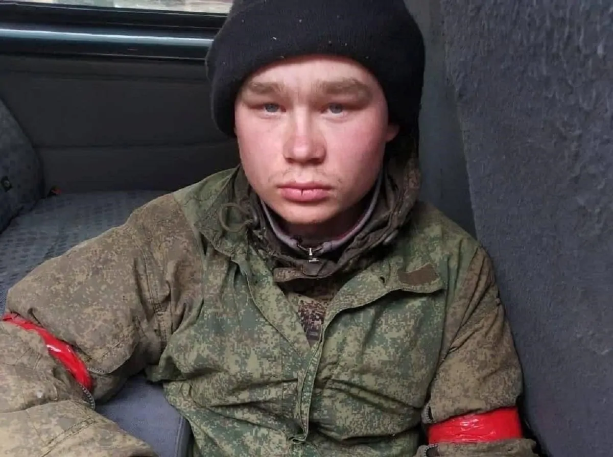 Un soldato russo preso prigioniero