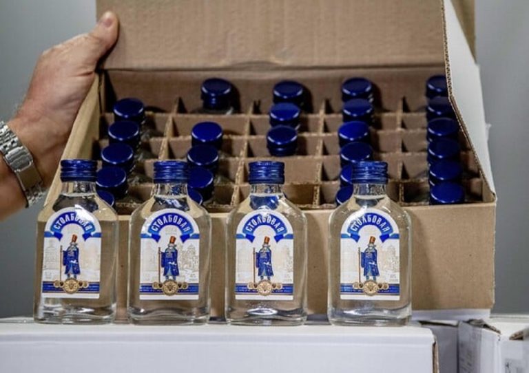 Molte aziende ed esercenti stanno boicottando la vodka