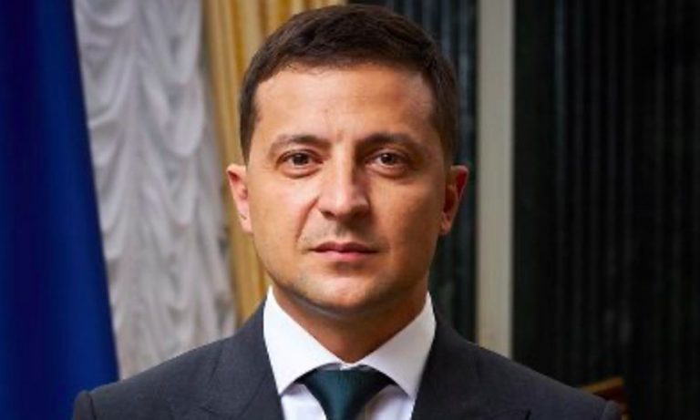 Zelensky doveva arrendersi a Putin 