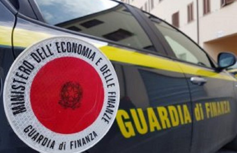 beni oligarchi russi guardia di finanza