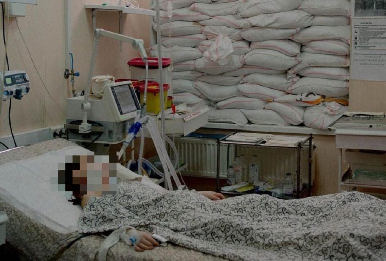Un piccolo paziente di Mariupol