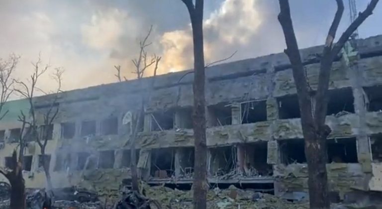 Ospedale bombardato Mariupol