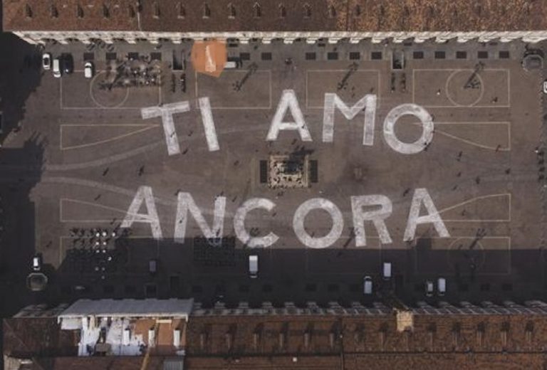 scritta torino