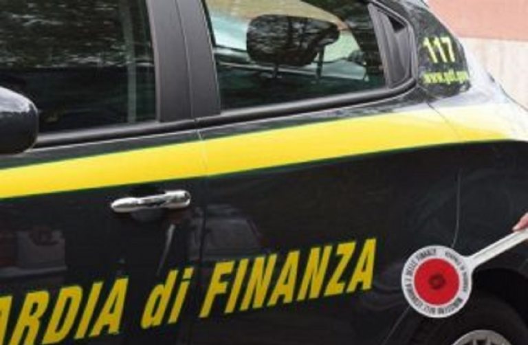 guardia di finanza sequestra yacht lady M